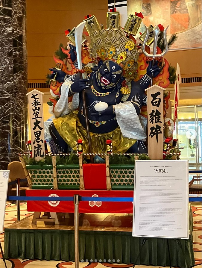 九州旅行、第1日目 博多の市役所前からの二階建ての